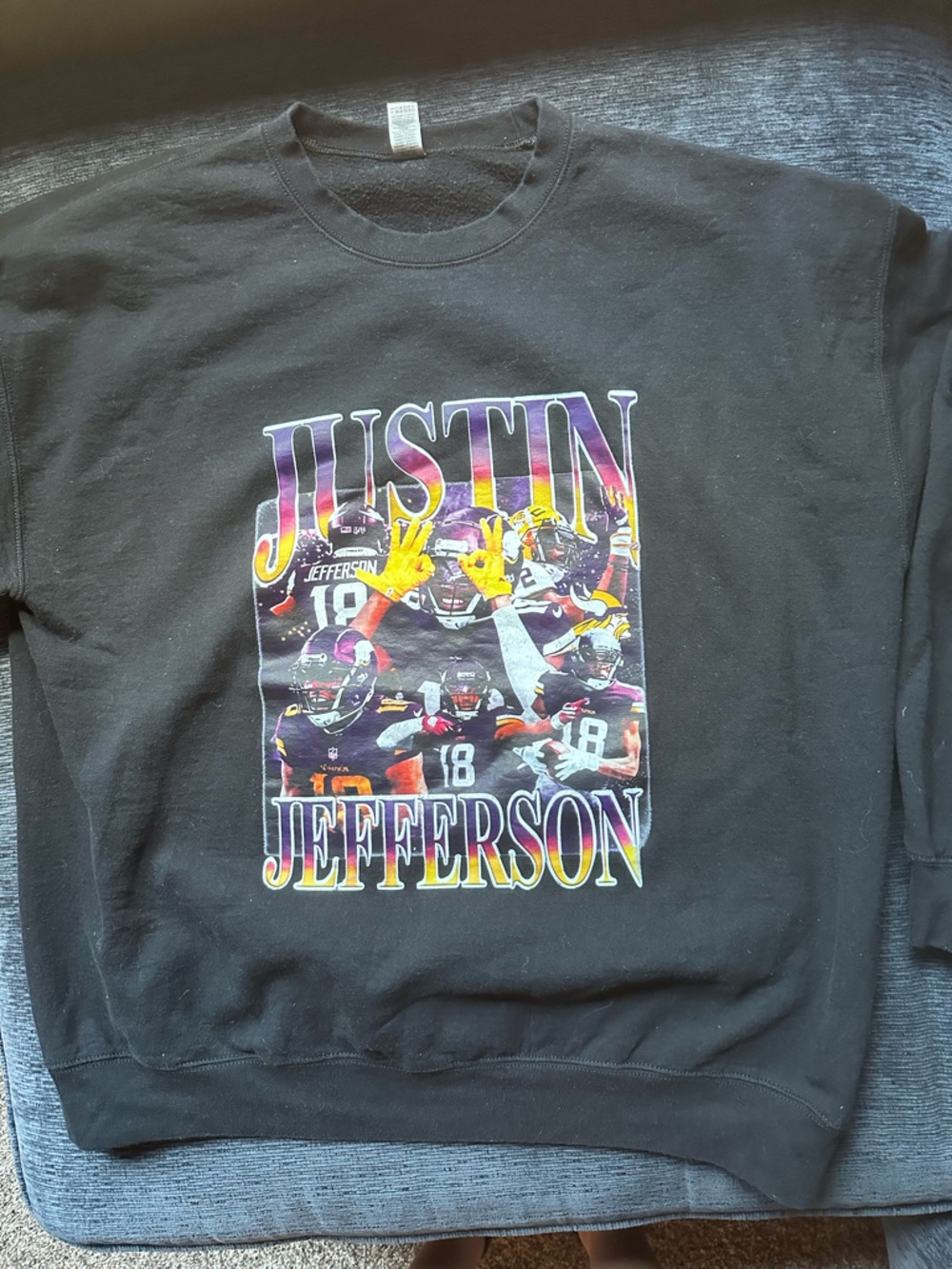 Gildan Black Justin Jefferson Graphic Sweatshirt